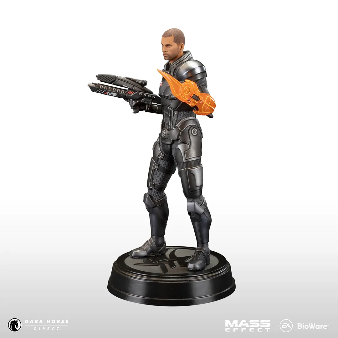 Exclusive – Dark Horse Reveals New Mass Effect Commander Shepard Statues